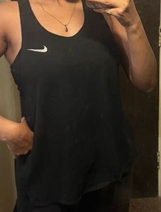 Nike Sporty Athletic Gym Top