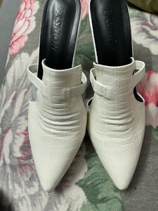 Chic White Croc-Embossed Heeled Mules