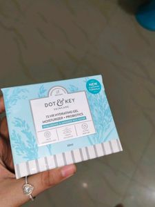 Dot &amp; Key Super Bright Moisturizer