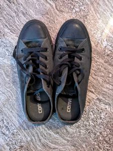 Converse Black Sneakers - free delivery 🚚