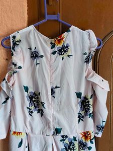 Light Pink Floral colour jumpsuit