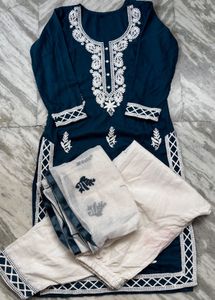 Elegant Teal Kurta Set with White Pants