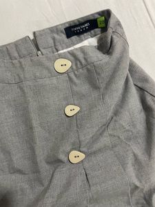 Tokyo talkies | Gray Mini Skirt with Buttons |🎀🫶