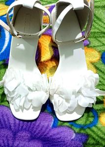 White Flower Sandals