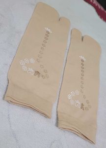 Cute Beige Split-Toe Socks