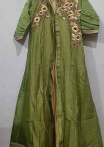 Embroidered Green gown set🦚