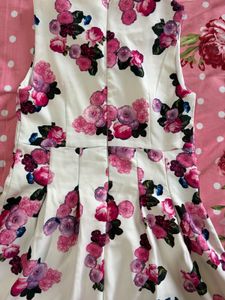 Floral Print Sleeveless Dress