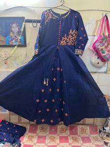 Elegant Navy Blue Kurta Set