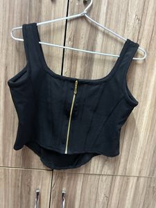 Crop Top With Back Zip