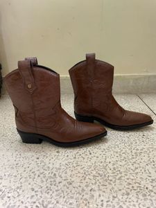 Classic Brown Leather Cowboy Boots