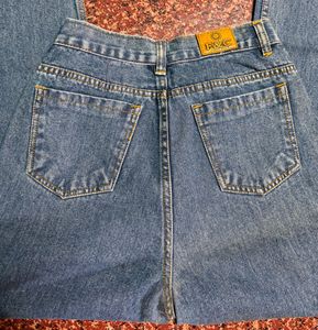 Blue baggy jeans