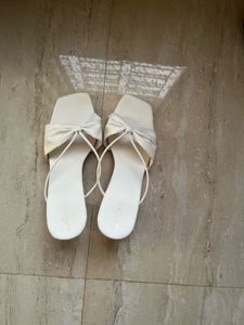 Chic White Bow Flat Sandals 36