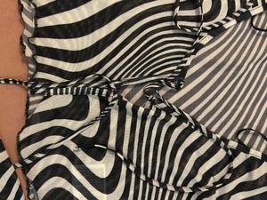 Sheer zebra print shrug hnm 🎱🖇️