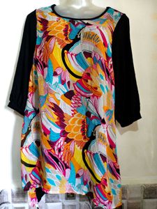 Vibrant Abstract Print Top Size M-L 38"-40"