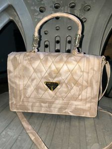 Chic Quilted Handbag