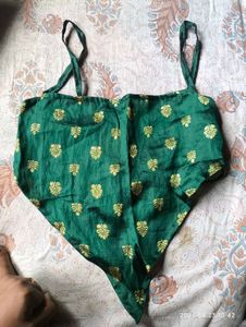 Elegant Green Floral Print Camisole Top