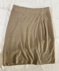 Cozy Ribbed Knit Skirt