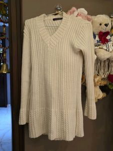 Cozy Cream Cable Knit V-Neck Sweater