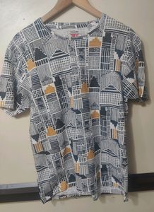 Flying Machine Men's Casual Tshirt. New With Tag.