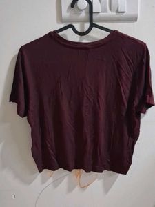 maroon t shirt