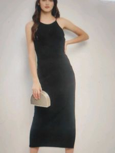 Sleek Black Bodycon Midi Dress