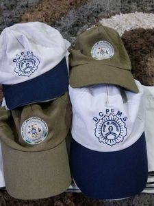 Set of 4 Caps