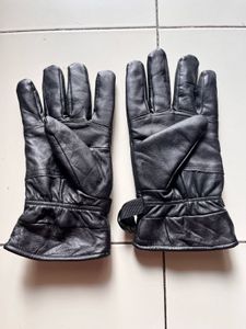 Black Leather Gloves