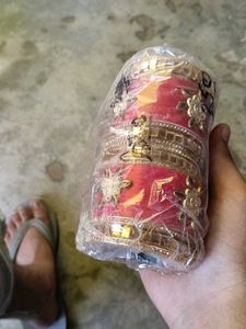 Red &amp; Gold Embellished Bangle Set