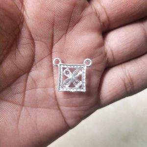 Silver Sparkling Square Flower Pendant/mangalsutra
