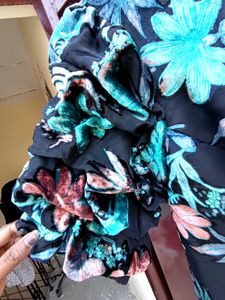 Floral Jumpsuit - Stylish &amp; Chic