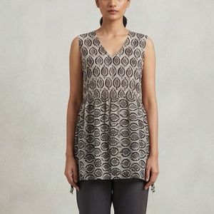 Stylish Printed Sleeveless Kurta