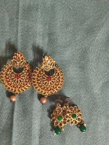 Elegant Ethnic Earrings Set