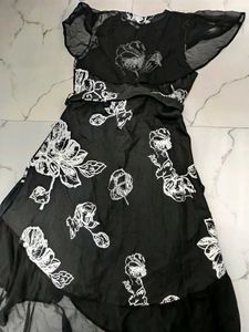 Maxi In Black Colour With White Flower 🧿