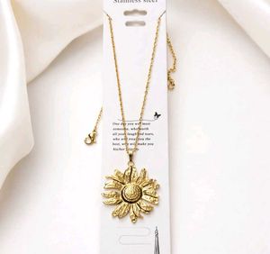 Anti Tarnish Sunflower Pendant with chain