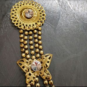 Combo of unique saree brooch nd multipurpose brooch
