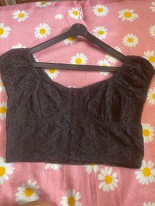 Chic Black Broderie Anglaise Crop Top