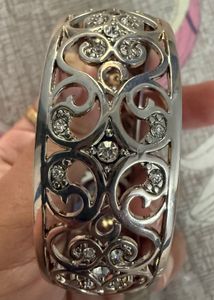 I Am Selling A Bracelet For Girls