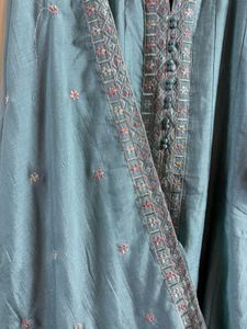 Beautiful Teal Embellished Kurta (sky blue)