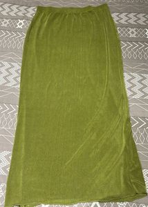 Chic Green Velvet Bow Top