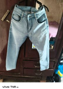 Light Wash Slim Fit Jeans