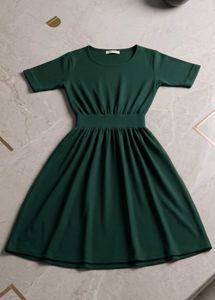 Elegant Green Midi Dress
