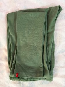 W Green leggings