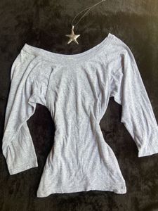 grey offshoulder three quarter sleeve tee