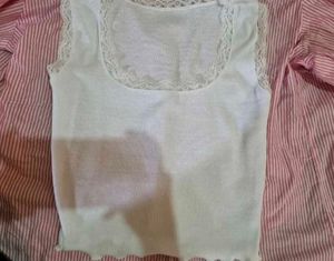 White Ribbed Lace Trim Crop Top | Trendy Aesthetic