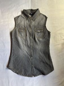 Sleeveless Grey Denim vest