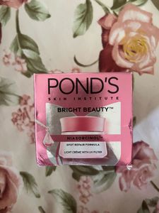 Pond's Bright Beauty Spot Repair Cream