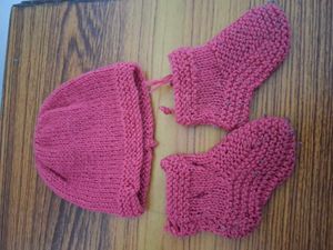 Woolen Cap With Socks