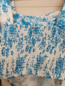 Chic Blue Floral Puff Sleeve Top