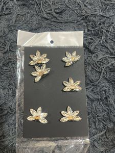 Sparkling Flower Embellishments - Set of 6