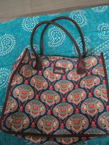Zouk Tote Bag with Paisley Print